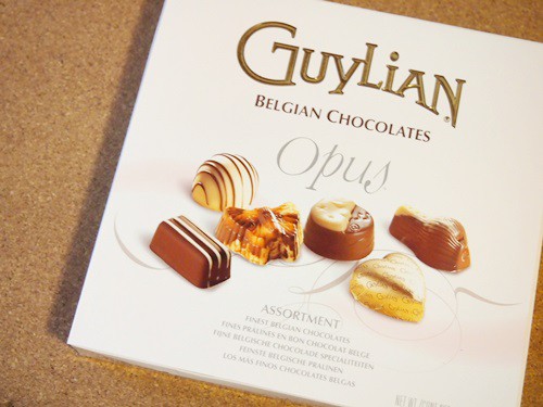 ヨーロッパのお土産にguylianのチョコいただきました Rouxril Mom