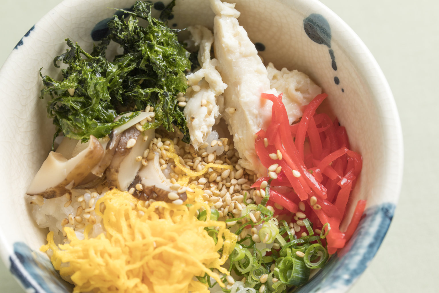 【鶏肉レシピ】鶏飯(けいはん)を作ってみた/手軽でごちそう感があり食べやすい - RouxRil Mom